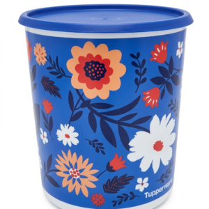 Recipiente plástico grande azul con tapa y estampado floral, marca Tupperware.